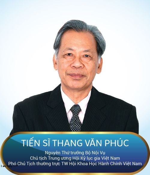 ba-co-van-tien-si-thang-van-phuc